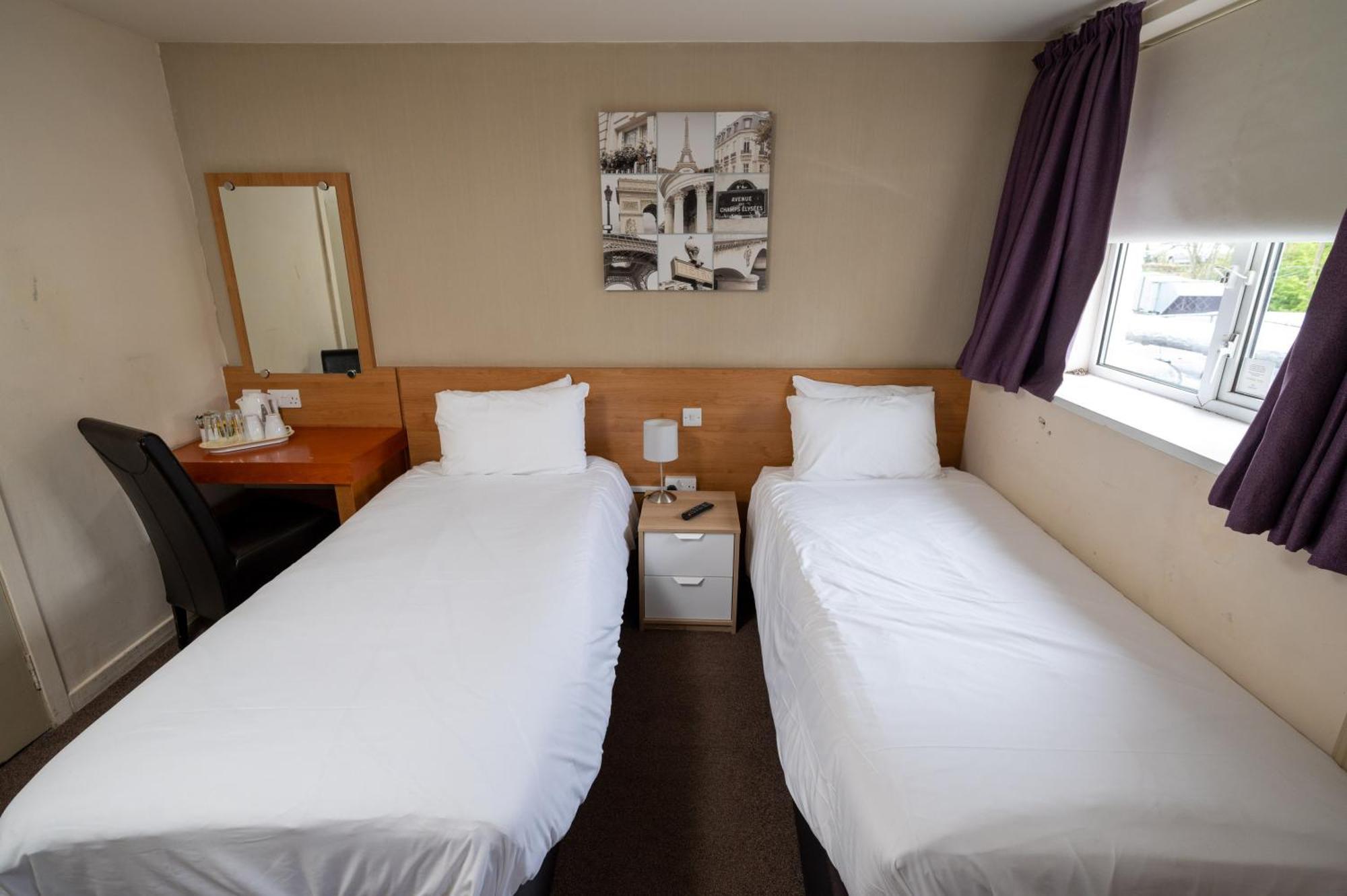 The Titan Hotell Clydebank Eksteriør bilde