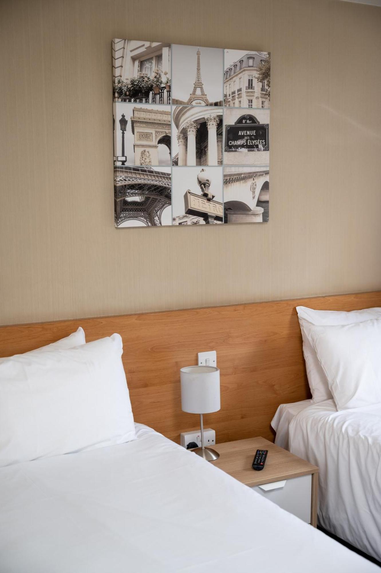 The Titan Hotell Clydebank Eksteriør bilde