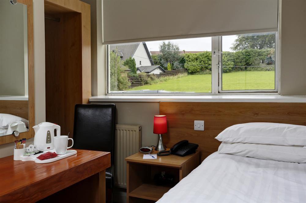 The Titan Hotell Clydebank Eksteriør bilde